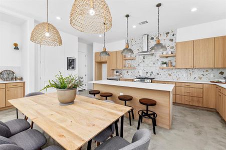 New construction Single-Family house 106 W Croslin St, Unit 1, Austin, TX 78752 - image 5