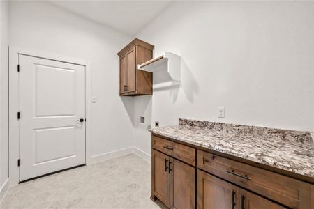 New construction Single-Family house 605 Acorn Wy, Weatherford, TX 76085 - image 6