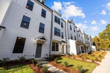 New construction Townhouse house 657 District Ct, Unit 19, Fort Mill, SC 29708 Landon- photo 29 29