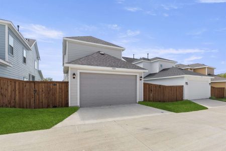 New construction Single-Family house 445 Black Hill Drive, Gainesville, TX 76240 - photo 19 19