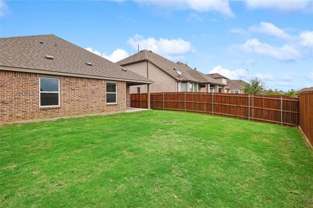 New construction Single-Family house 912 Water Canna Drive, Fort Worth, TX 76247 Premier Series - Laurel- photo 0