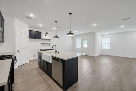 New construction Single-Family house 516 Monarch Trl, Huntsville, TX 77340 plan Daffodil IV - image 4