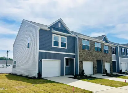 New construction Townhouse house 129 S Meyers Ct, Clayton, NC 27520 - image