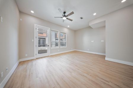 New construction Single-Family house 4013 Griggs Rd, Unit B, Houston, TX 77021 - image 13