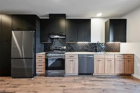 Gorgeous kitchen with energy efficient appliances.