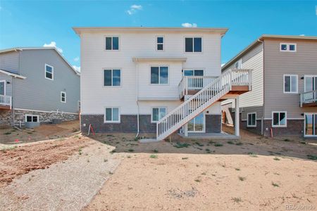 New construction Single-Family house 3292 N Highlands Creek Pkwy, Aurora, CO 80019 Vail II- photo 6 6