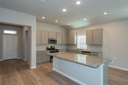 King Oaks Village by Sullivan Brothers Builders in Baytown - photo 10 10