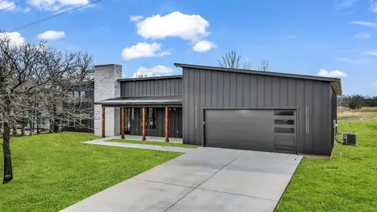 New construction Single-Family house 2 Eagles Ridge Dr, Brock, TX 76087 Zephyr 2- photo 0