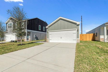 New construction Single-Family house 8025 Alpine Bearberry Dr, Houston, TX 77016 null- photo 0 0