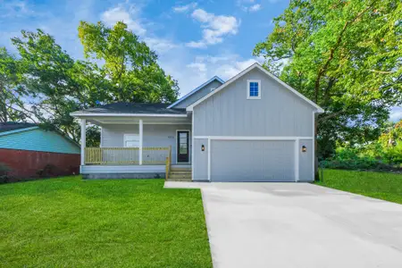 New construction Single-Family house 4210 Tavenor Ln, Houston, TX 77047 - image