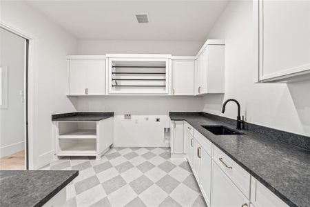 New construction Single-Family house 204 Dan Russell Bnd, Weatherford, TX 76087 - image 9