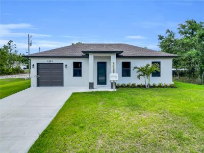 New construction Single-Family house 1201 E 7Th St, Lehigh Acres, FL 33972 - image