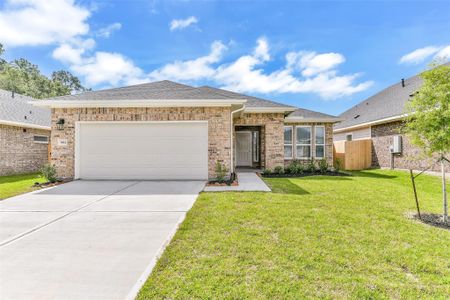 New construction Single-Family house 3014 King Oaks St, Baytown, TX 77251 - image