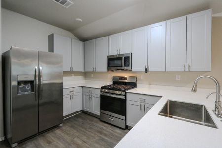 New construction Single-Family house 328 Cumberland Forest Dr, Magnolia, TX 77354 - image 19