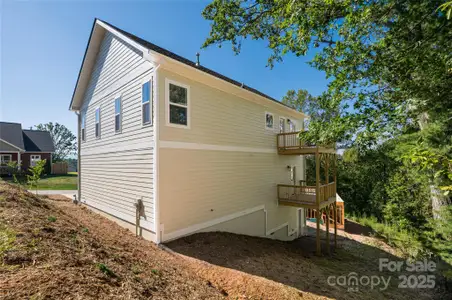 New construction Single-Family house 83 Greenwood Fields Dr, Asheville, NC 28804 - image
