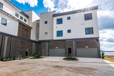 New construction Townhouse house 4403 Davis Ln, Seabrook, TX 77586 - image