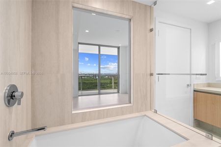 New construction Condo house 2411 Laguna Cir, Unit 1604, Miami, FL 33181 - image 18