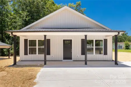New construction Single-Family house 812 Generation Ln, Clover, SC 29710 - image
