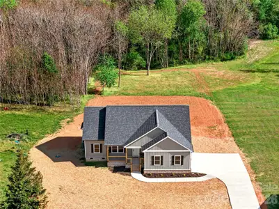 New construction Single-Family house 144 Tranquility Ln, Harmony, NC 28634 - image