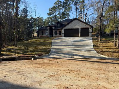 New construction Single-Family house 1613 Brentwood Dr, Huntsville, TX 77340 - photo 0