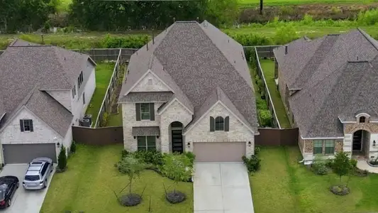 New construction Single-Family house 9930 Magnolia Estates Ln, Iowa Colony, TX 77578 - image