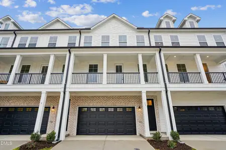 New construction Townhouse house 13 E Tiger Lily Trl, Unit 53, Clayton, NC 27527 - image