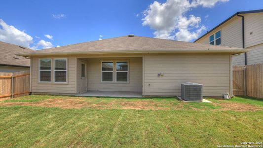 New construction Single-Family house 322 Honeydew Way, Seguin, TX 78155 Ashburn - photo 24 24