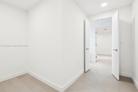 New construction Condo house 500 Alton Rd, Unit 4201.05, Miami Beach, FL 33139 - image 18