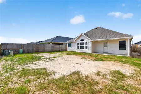 New construction Single-Family house 21923 Oia Island Dr, Hockley, TX 77447 - image 4