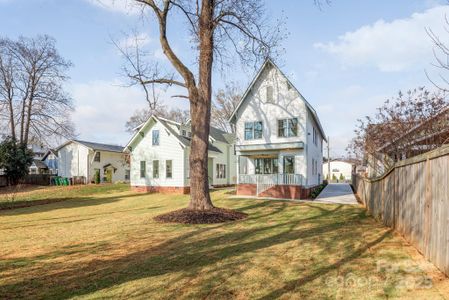 New construction Single-Family house 307 Coxe Ave, Charlotte, NC 28208 - image