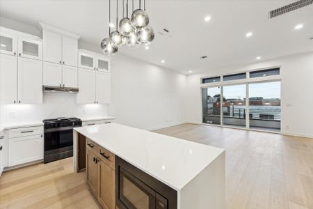 New construction Single-Family house 1106 Palmer St, Houston, TX 77003 - image 13