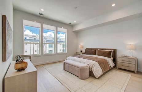 New construction Single-Family house 1113 Ennis St, Houston, TX 77003 - image 17