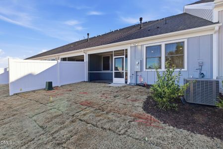 New construction Townhouse house 704 Blackpool Dr, Durham, NC 27703 - image 4