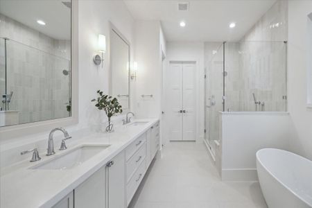 New construction Single-Family house 310 Fowler St, Houston, TX 77007 - image 13