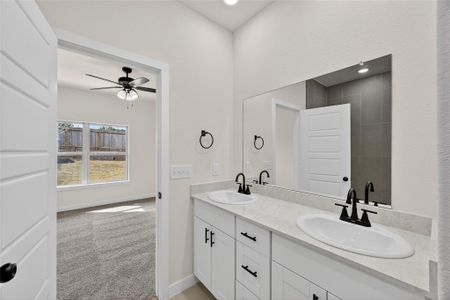 New construction Single-Family house 640 Levine Ct, Montgomery, TX 77316 plan RC Conway - image 8