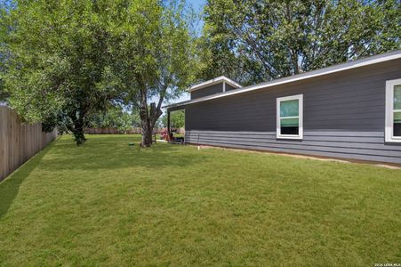 New construction Single-Family house 15227 Rosa Trl, San Antonio, TX 78253 - image