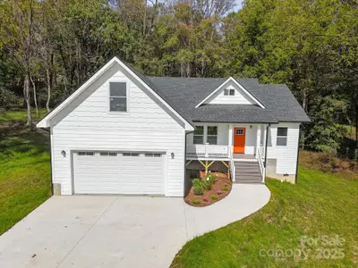 New construction Single-Family house 14 Holcombe Rd, Candler, NC 28715 - image