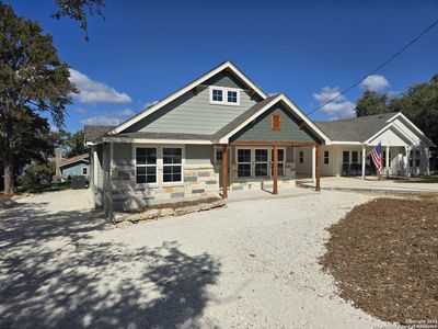 New construction Single-Family house 713 Circleview Drive, Canyon Lake, TX 78133 - photo 0