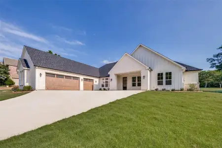 New construction Single-Family house 145 Eagle Chase Ln, Pottsboro, TX 75076 - image