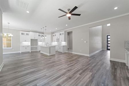 New construction Single-Family house 1320 Compton St, Dallas, TX 75203 null- photo 5 5