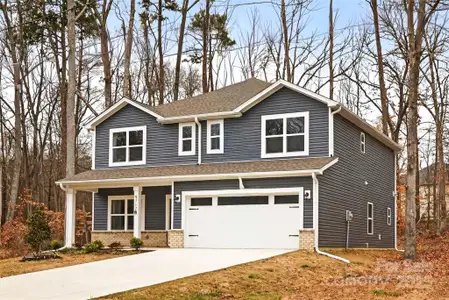 New construction Single-Family house 9717 Forest Dr, Charlotte, NC 28216 - image