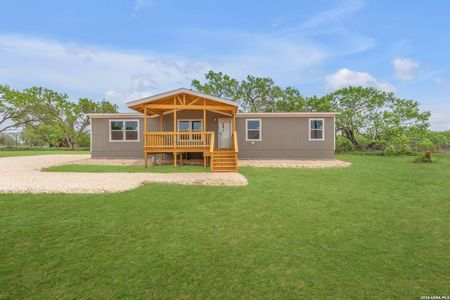 New construction Single-Family house 2711 Fm 1332, Jourdanton, TX 78026 - image