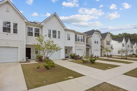 New construction Townhouse house 4005 E Associate Dr, North Charleston, SC 29418 - image