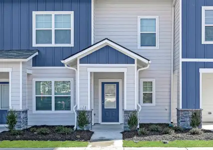 New construction Townhouse house 101 Palmeiro Dr, LaGrange, GA 30241 plan Dogwood - image