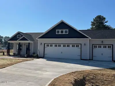New construction Single-Family house 100 Lynn Ln, Selma, NC 27576 - image