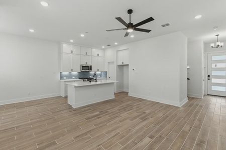 New construction Single-Family house 6464 Babcock Rd, Unit 101, San Antonio, TX 78249 plan Balder - image 8