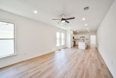 New construction Single-Family house 12827 Hannah Springs Ln, Magnolia, TX 77354 plan Burlington II H - image 19