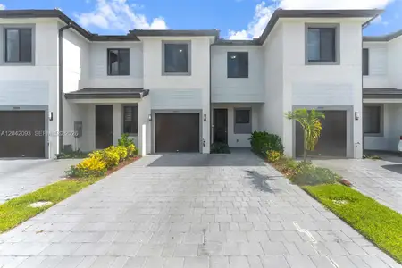 New construction Townhouse house 19107 Sw 344Th Ter, Homestead, FL 33034 - image