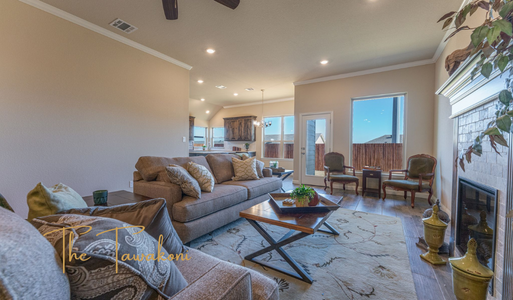 New construction Single-Family house 851 Williamson Rd, Granbury, TX 76048 null- photo 6 6