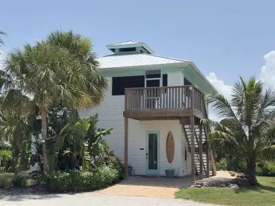 New construction Single-Family house 12331 S Indian River Dr, Jensen Beach, FL 34957 - image